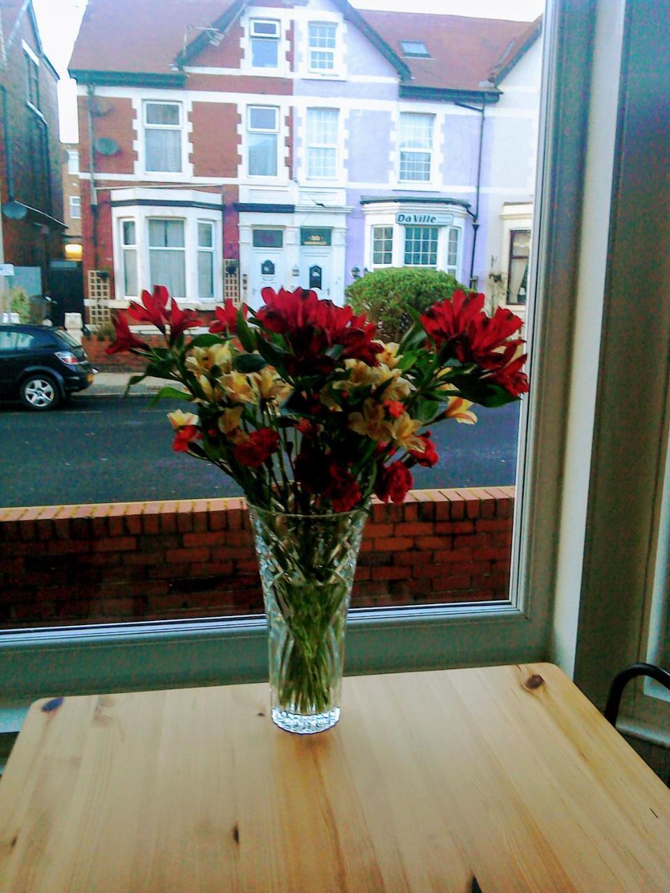 Eden House Bed and Breakfast Blackpool Exteriör bild