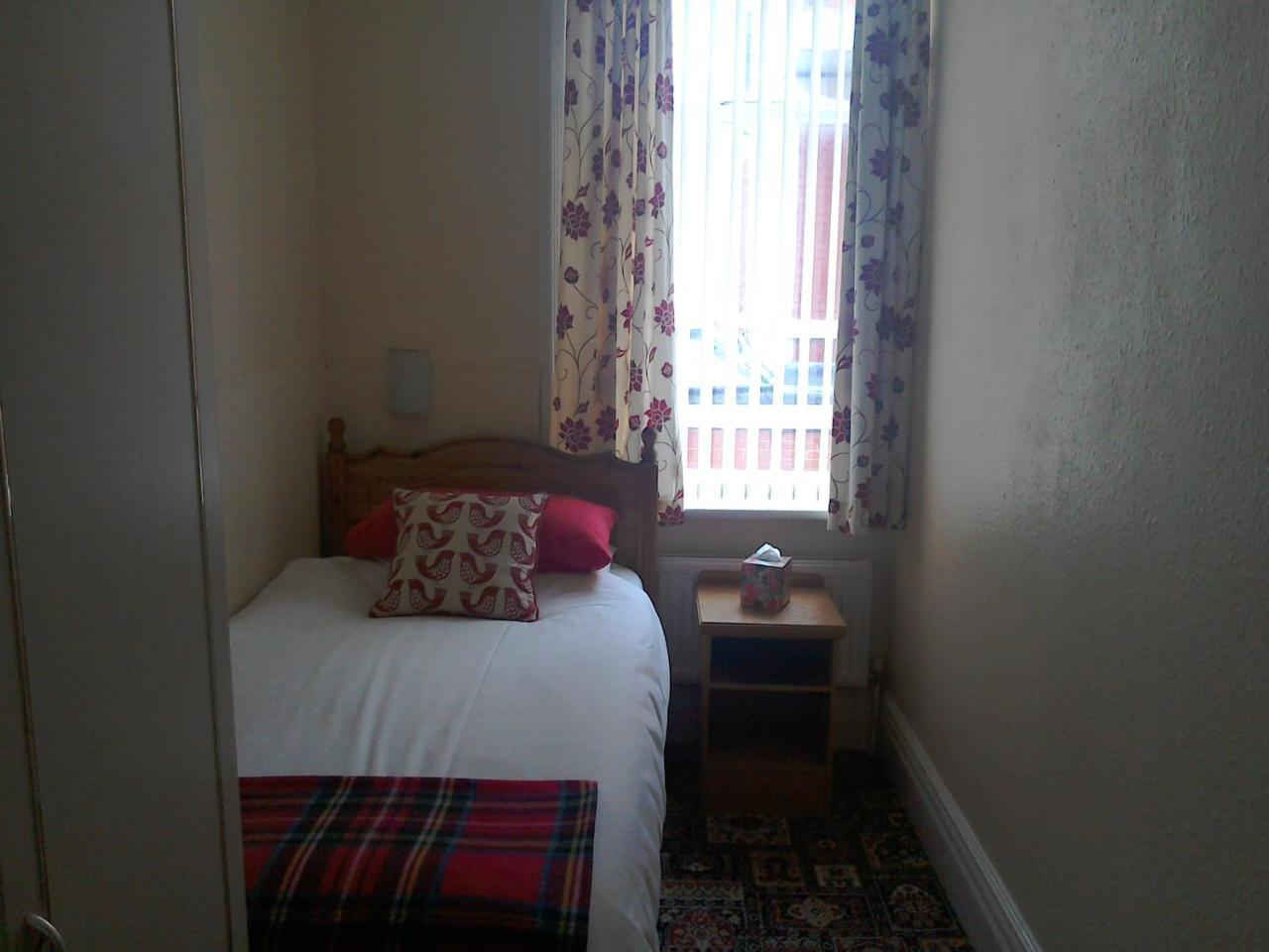 Eden House Bed and Breakfast Blackpool Exteriör bild